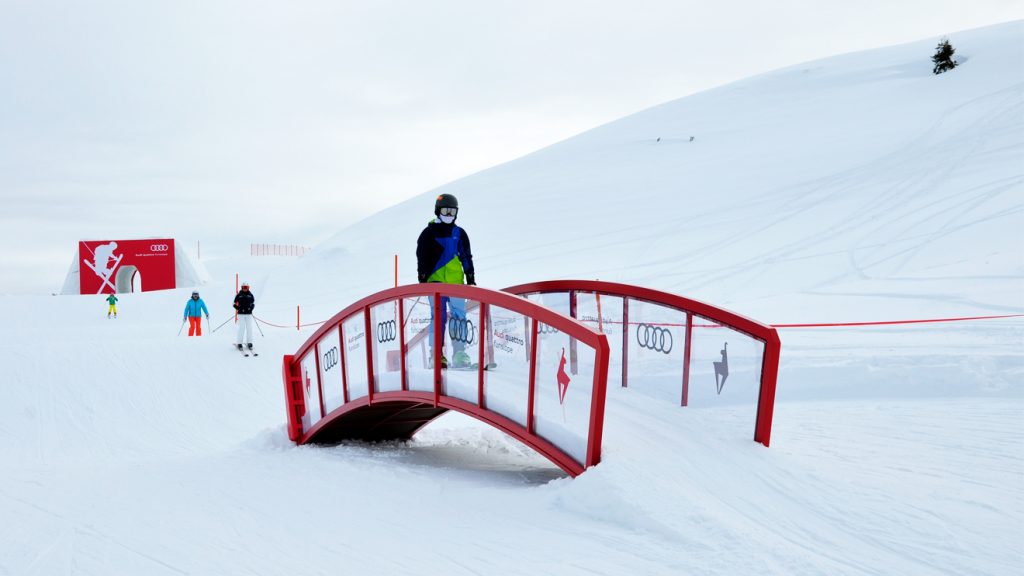 Die enge Brücke ist ein Tempozügler © Skiing Penguin