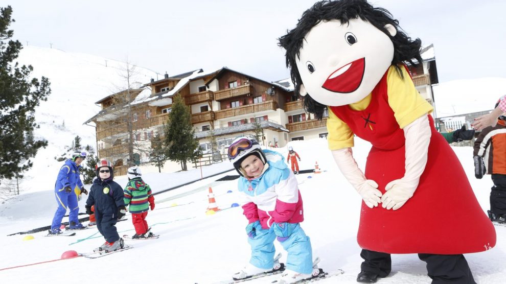 Skifahren lernen direkt vor dem Hotel © Heidi-Hotel