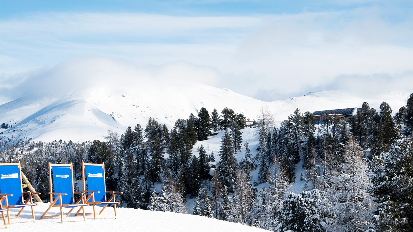 Für alle, die zwischen den Schwüngen auch die Sonne genießen wollen © Skiing Penguin