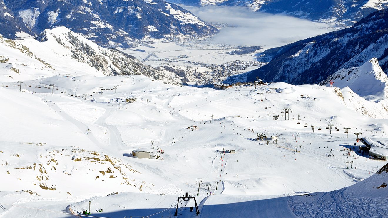 Breite und abwechslungsreiche Pisten bieten Spaß für Anfänger und Profis © Skiing Penguin