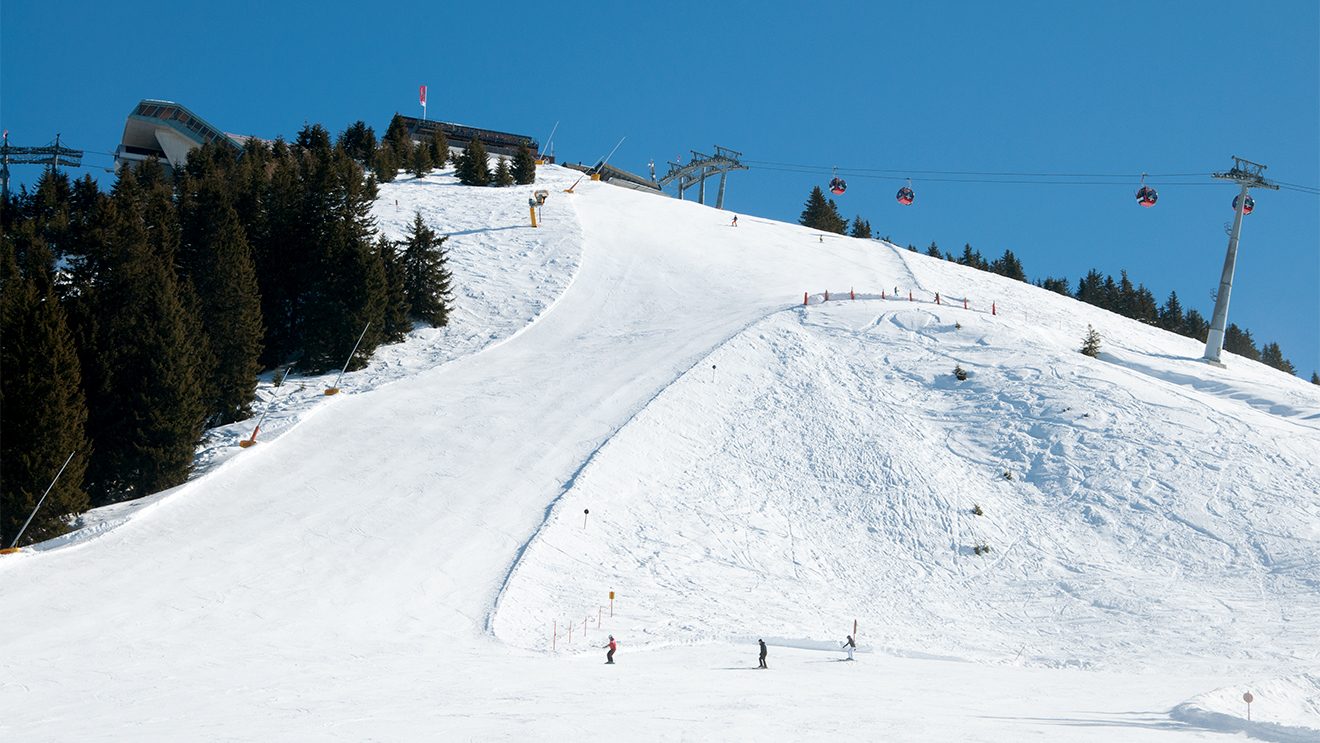 Ordentlich zur Sache geht's auf der schwarzen "Alpe Seite" © Skiing Penguin