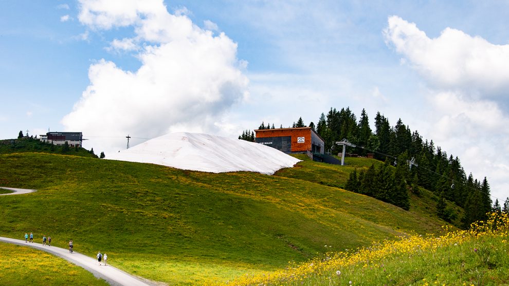 Snowfarming am Hahnenkamm in Kitzbühel © Skiing Penguin