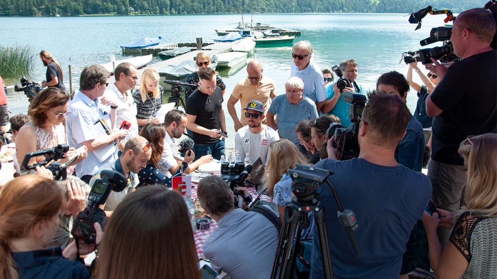 Marcel Hirscher im Gespräch mit deutschsprachigen Journalisten © Skiing Penguin 