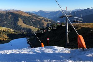Eine der zwei Pisten aus Altschnee auf dem Resterkogel © Skiing Penguin