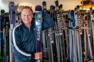 Johan Brolenius im Augment-Werk © Skiing Penguin