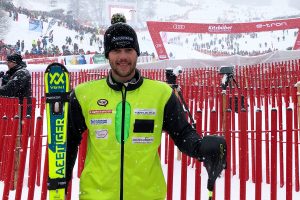 Simon Breitfuss Kammerlander im Ziel des Ganslernhangs © Skiing Penguin