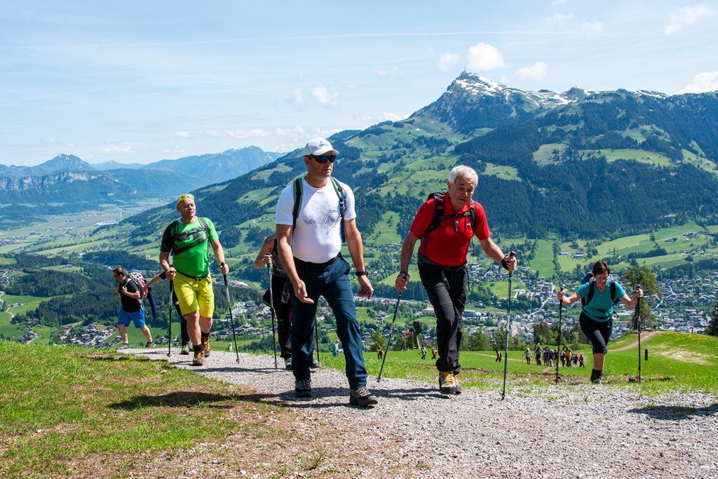 Der "Steff" mit Josef Burger, dem  Vorstand der Bergbahn AG Kitzbühel © Skiing Penguin