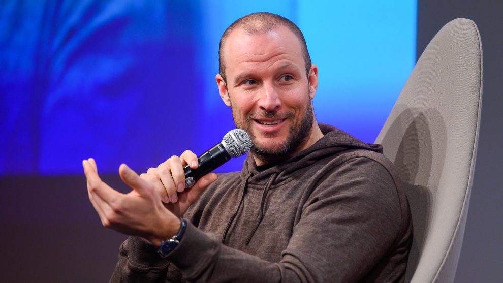 Aksel Lund Svindal bei einer Podiumsdiskussion am Fuße der Streif © MOUNTAIN PEAK/MHM Majors