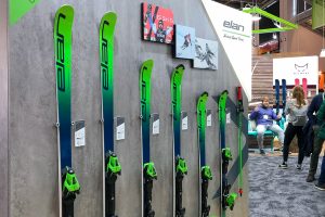 Die Weltcup-Ski der kommenden Saison von Elan © Skiing Penguin