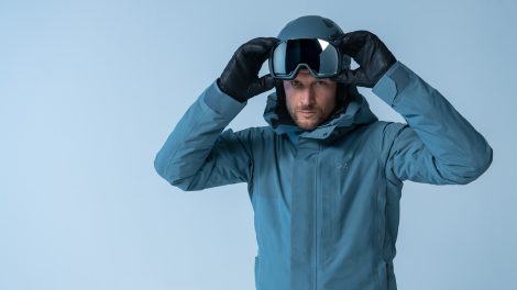Aksel Lund Svindal in seiner neuen Skibekleidungskollektion © Sweet Protection