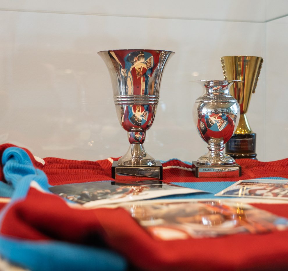 Hansi Hinterseers Vitrine © alpinguin