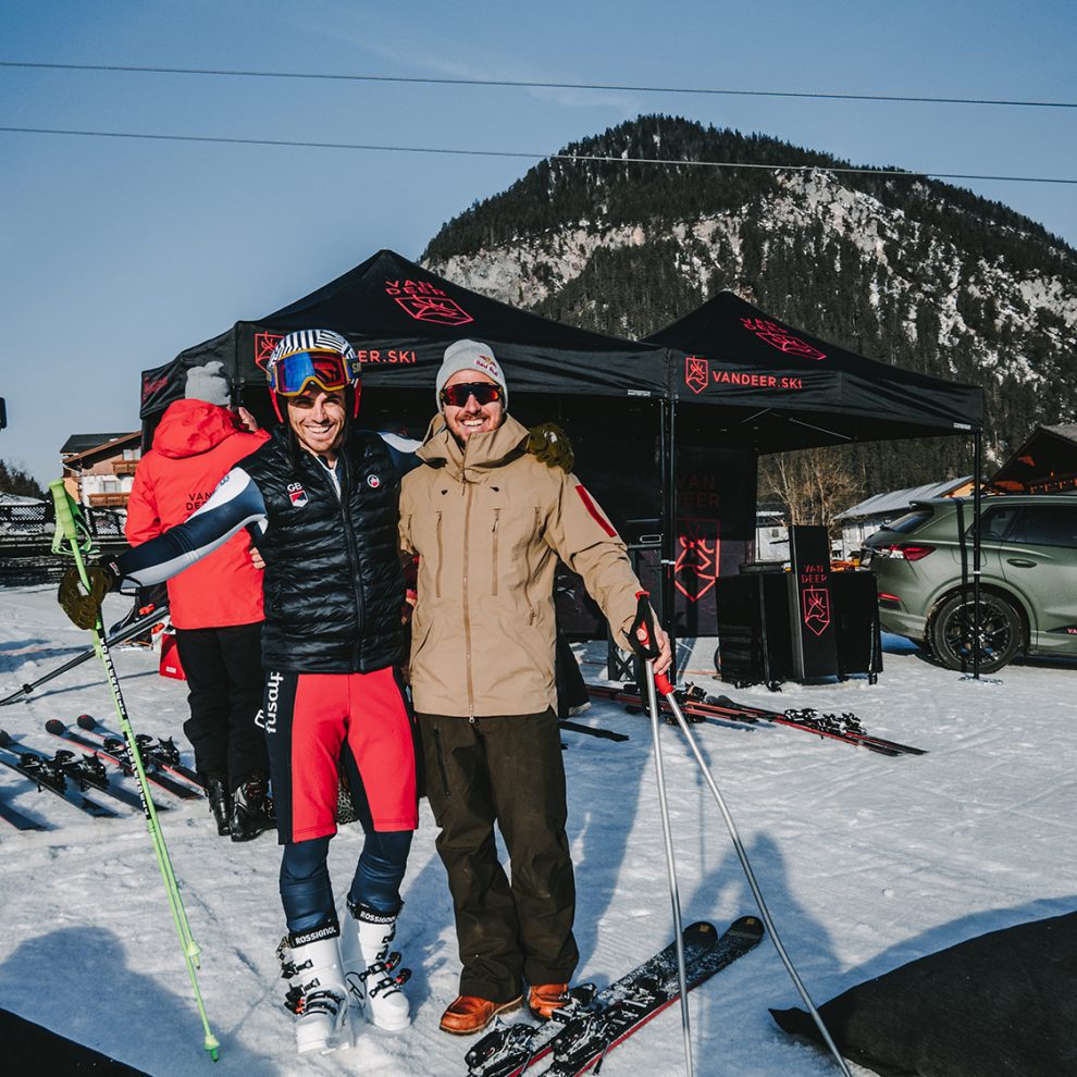 Charlie Raposo und Marcel Hirscher sichtlich zufrieden nach dem Skitest © Sebastian Höllwart