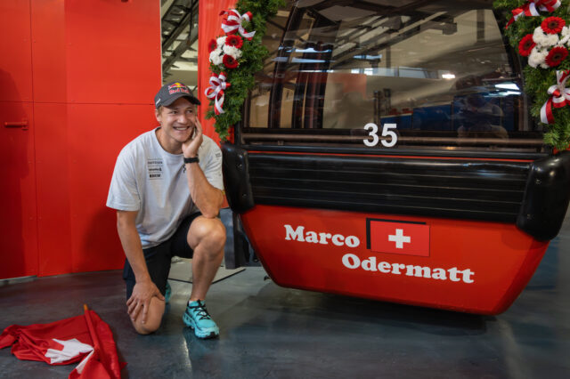 Marco Odermatt mit seiner Gondel
